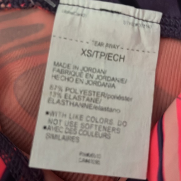 NWT!! Under Armour women’s size XS set! - Picture 9 of 10